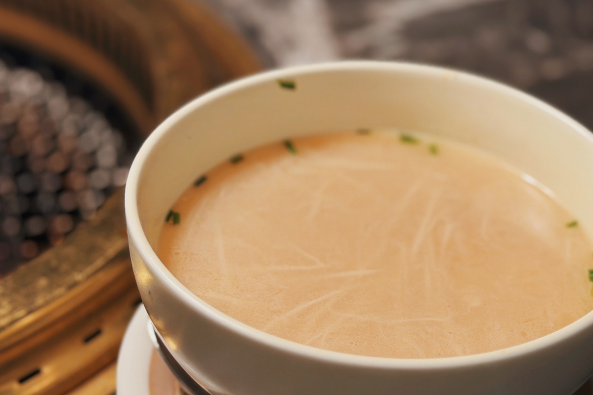 京燒肉｜台中燒肉推薦，人均1500元起爽吃A5和牛！魚子醬、海膽一上桌直接驚艷全場