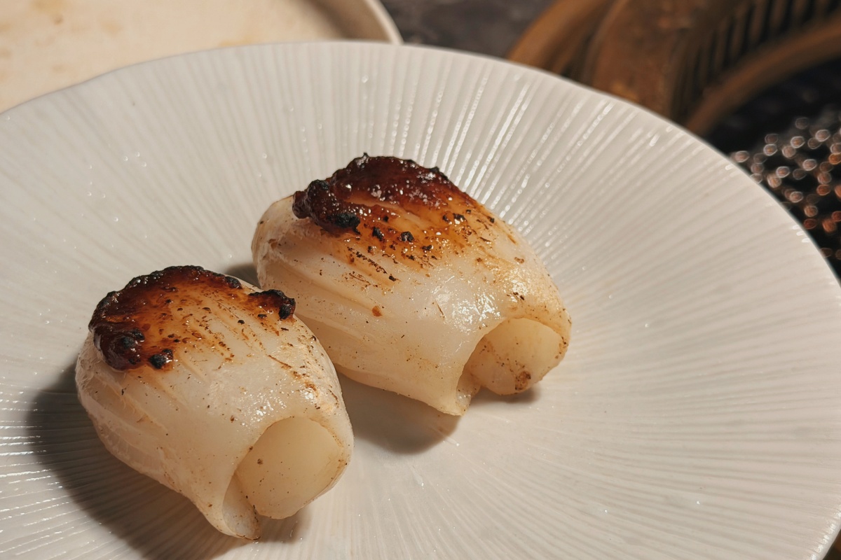 京燒肉｜台中燒肉推薦，人均1500元起爽吃A5和牛！魚子醬、海膽一上桌直接驚艷全場