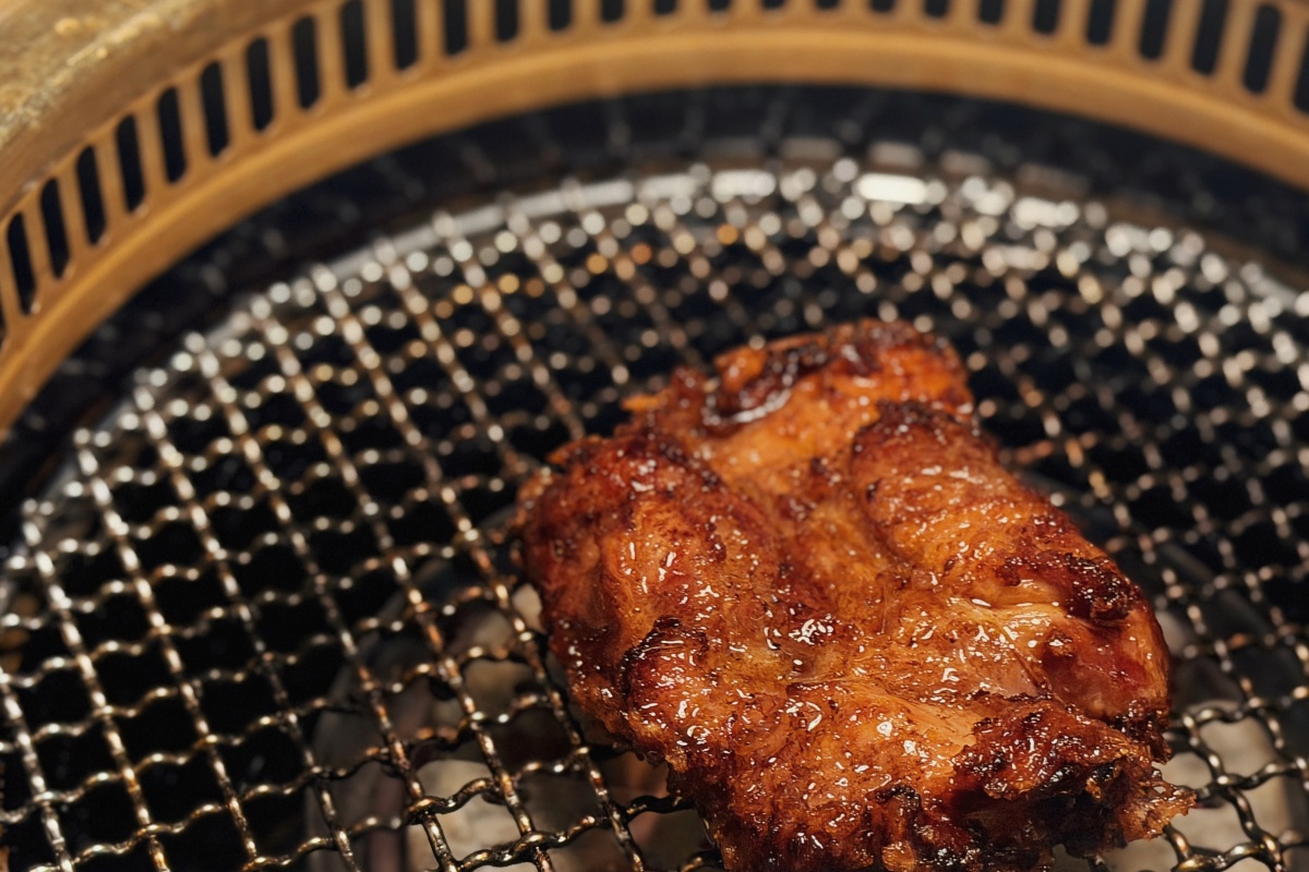 京燒肉｜台中燒肉推薦，人均1500元起爽吃A5和牛！魚子醬、海膽一上桌直接驚艷全場