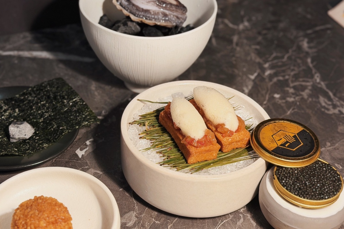 京燒肉｜台中燒肉推薦，人均1500元起爽吃A5和牛！魚子醬、海膽一上桌直接驚艷全場