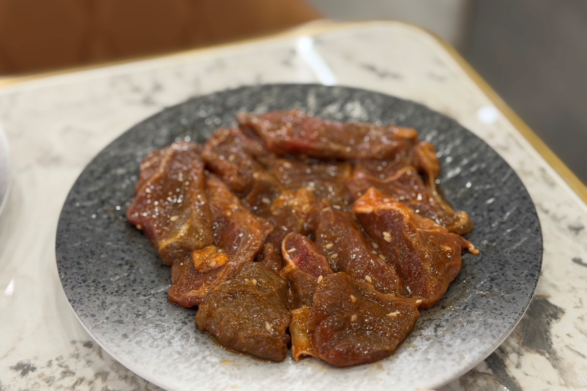 龍潭燒肉吃到飽推薦|豬隊友龍潭店全新升級菜單,牛豬雞海鮮熟食飲料無限享用,周年慶299元起超高CP值! - 第14張圖 龍潭燒肉吃到飽推薦|豬隊友龍潭店全新升級菜單,牛豬雞海鮮熟食飲料無限享用,周年慶299元起超高CP值!